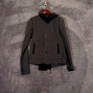 Lululemon En Route women's jacket heater gray/black size 8